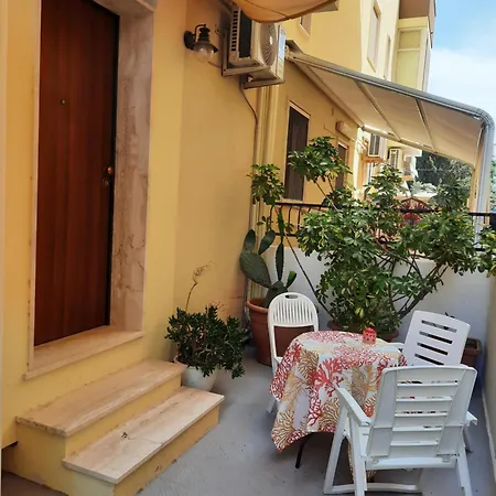 Bed & Breakfast Corallo Josajo 3*